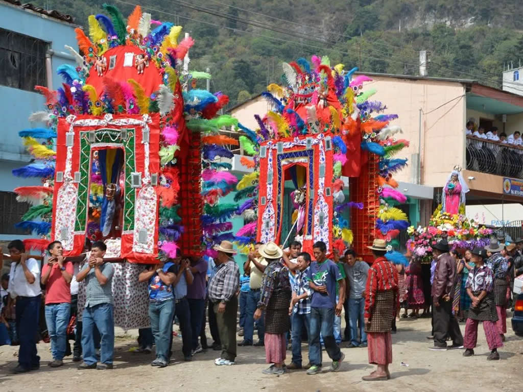 Tradiciones y Costumbres